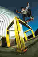 bubbleskatemag danijel stankovic crooked grind